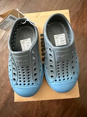 Native Shoes Kids Slip-On Water Clog in Two-Tone Blue
